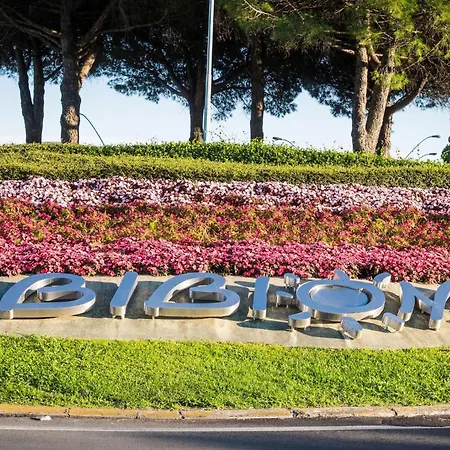 Apartment Bright Flat Close To Promenade