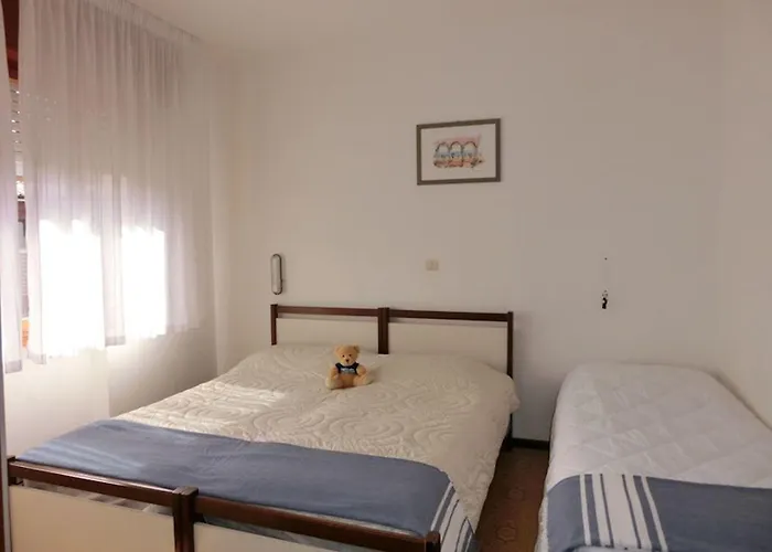 Bright Flat Close To Promenade Daire Bibione