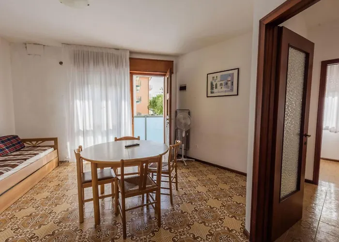 Bright Flat Close To Promenade Daire *